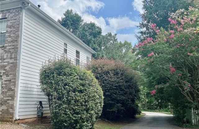 1224 CRESCENTWOOD Lane Gallery 4