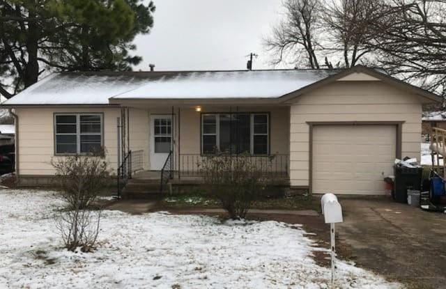 1231 E 3rd St - 1231 East 3rd Street, Cushing, OK 74023