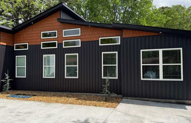 2011 Watts Road photos photos