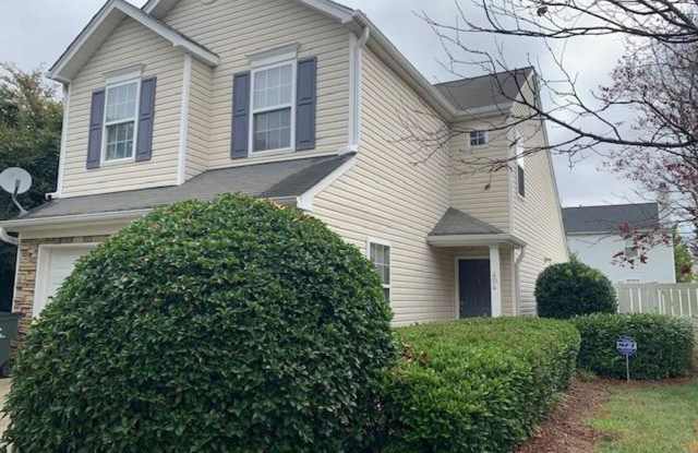 404 Commons Drive, Holly Springs - Bev Roberts Rentals & property Management photos photos