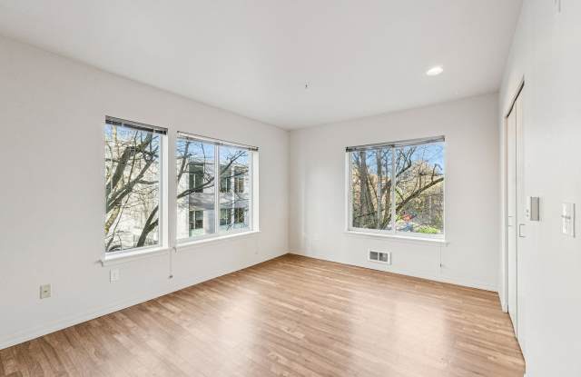 Madison Crossing photos photos