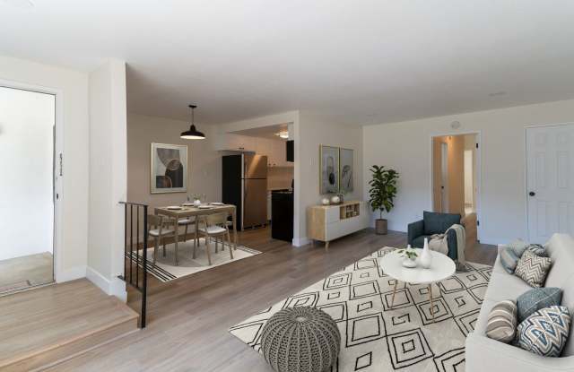 Paloma E32 LLC Gallery 2