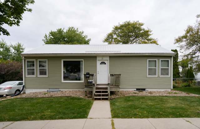 1915 Olive St - Cedar Falls photos photos