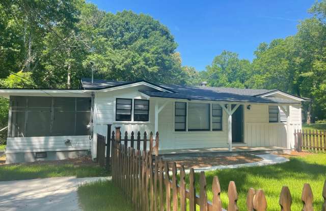 Charming Cottage on the Eastside Available Now photos photos