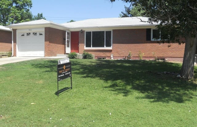 921 East 10th Avenue - 921 East 10th Avenue, Broomfield, CO 80020
