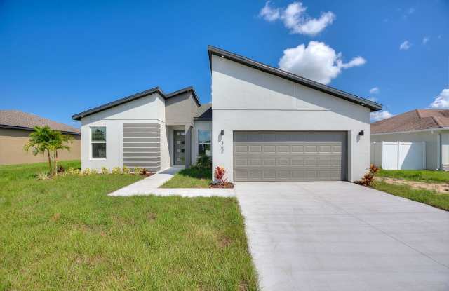Deposit-Free! Modern, energy efficient home with ALL of the upgrades! FENCED YARD! - 362 Elderberry Court, Poinciana, FL 34759