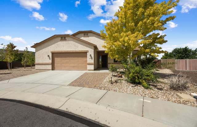 Beautiful Backyard with a extended 2.5 Car Garage! Gallery 1
