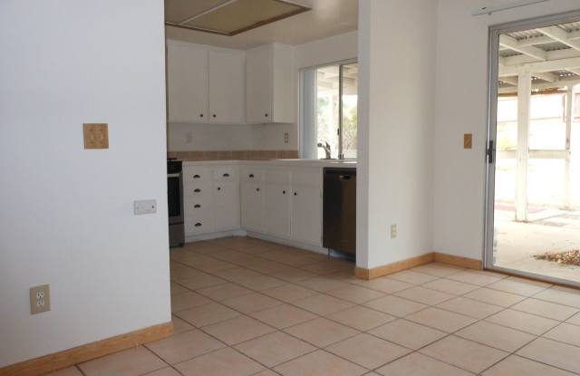 12210 Adobe Ridge Road Gallery 4
