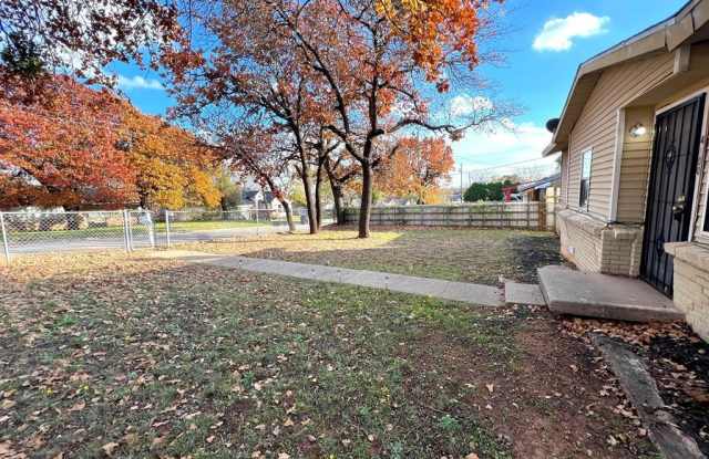 4700 Shackleford Street Gallery 2