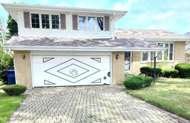 6232 W 91st Street - 6232 West 91st Street, Oak Lawn, IL 60453