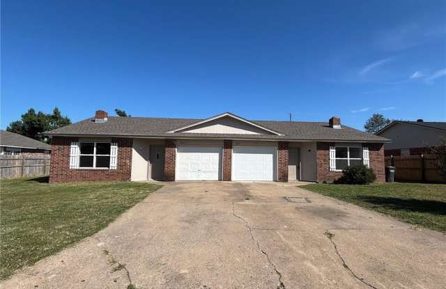 707  S 24th  ST - 707 South 24th Street, Rogers, AR 72758