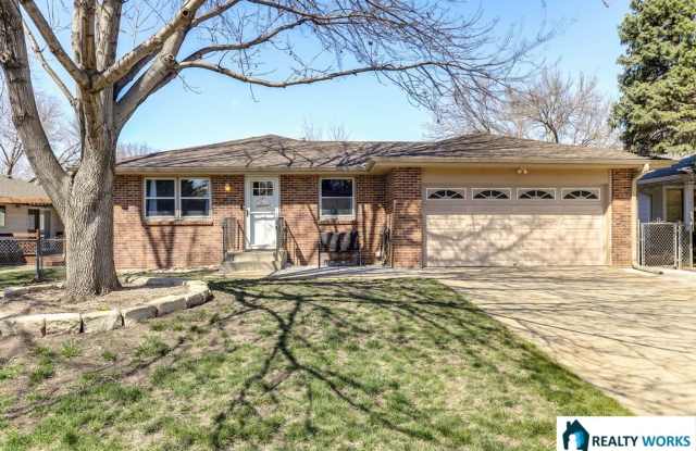 Lovely Furnished 3 bedroom, 2 bath house photos photos