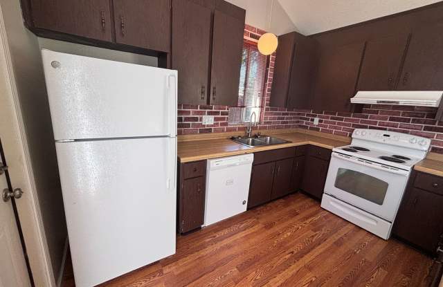 Blossom Valley- well maintained single-family home,3 beds, extra den and 2 baths Gallery 4