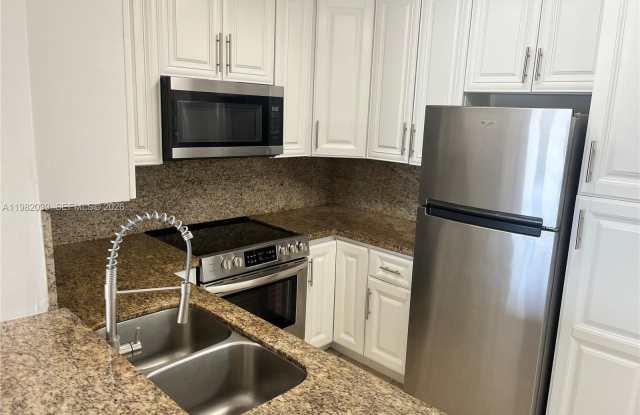 200 W Palm Cir W photos photos
