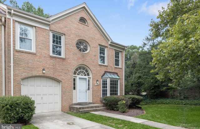 1550 MCLEAN COMMONS Court Gallery 1