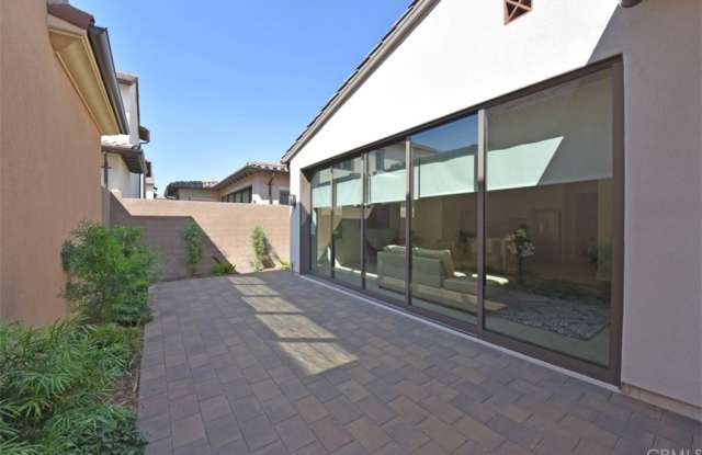 112 Donati Gallery 4