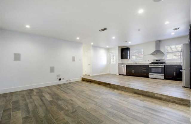 2605  AUDUBON PL Gallery 3