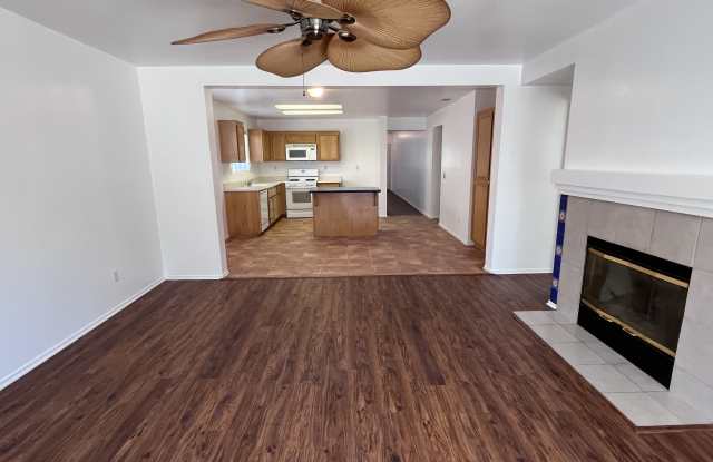 13430 Merry Oaks Street Gallery 4