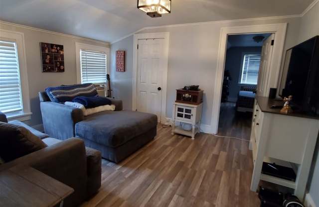 46 FLORENCE PL Gallery 2
