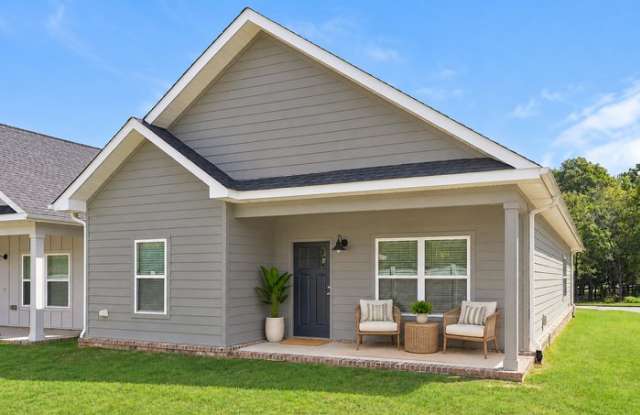 16300 Lamarche Drive Gallery 1