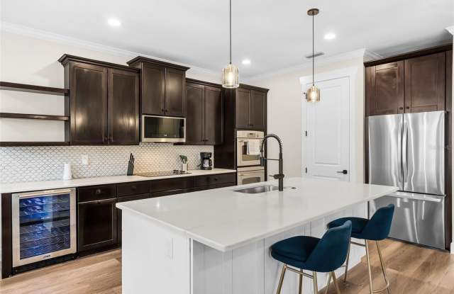 2915 W BAY VIEW Avenue Gallery 2