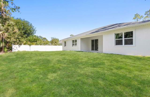 Private North Port Home with No Rear Neighbors | Convenient Location Gallery 4
