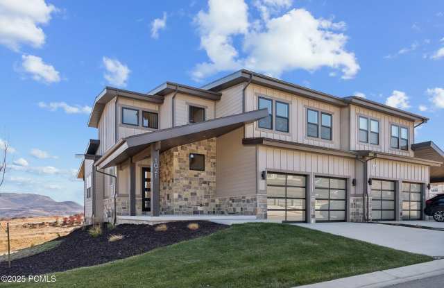 1021 W Vissen Way unit: 67 photos photos