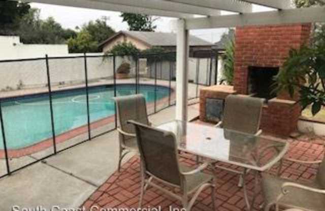 3552 Tomahawk Lane Gallery 2