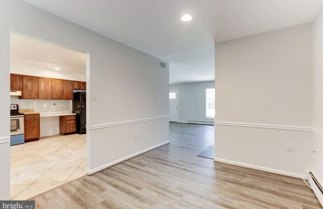 104 W AMHURST PL - 104 West Amhurst Place, Sterling, VA 20164