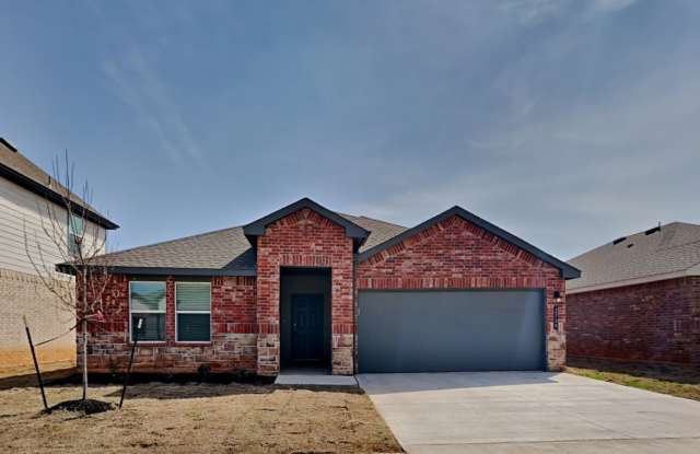 Very Nice 4 Bedroom 2 Bath Home in Yukon Schools Gallery 3