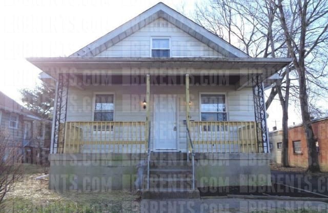 1719 Dallas Avenue - 1719 Dallas Avenue, North College Hill, OH 45239