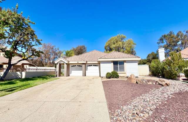 Recently Remodeled 3 Bedroom 2 Bathroom Corner Lot Home Move-in Ready photos photos