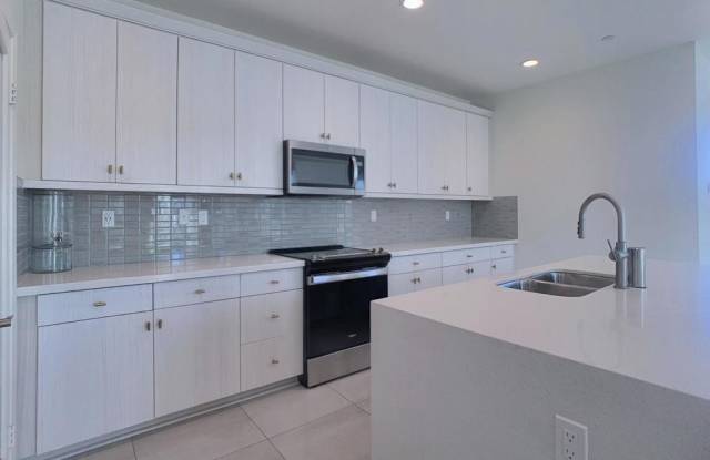 2730 Pepino St photos photos