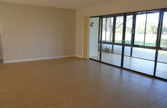 180 Michaels Cir Gallery 4
