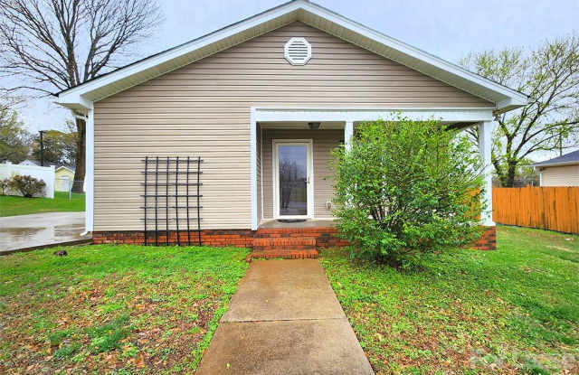 1607 Parkdale Avenue - 1607 Parkdale Avenue, Gastonia, NC 28052