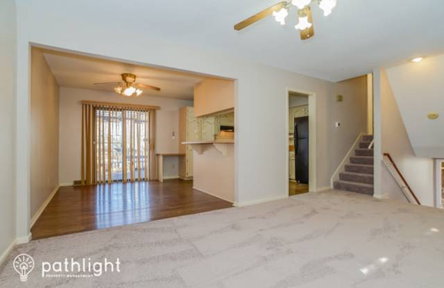 2100 East Arrowhead Circle Gallery 4