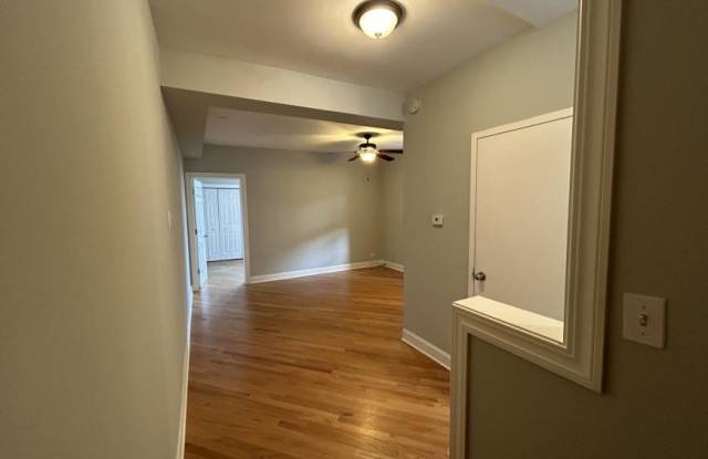 894 GREEN BAY RD. photos photos