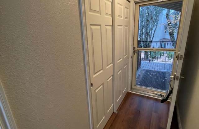 11775 SW Boones Bend Drive ~ Brilliant Condo in Beautiful Community! Gallery 3