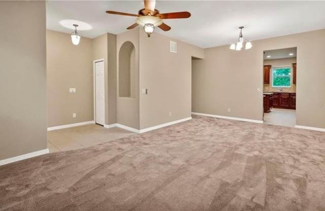 337 Spring Leap Circle Gallery 3