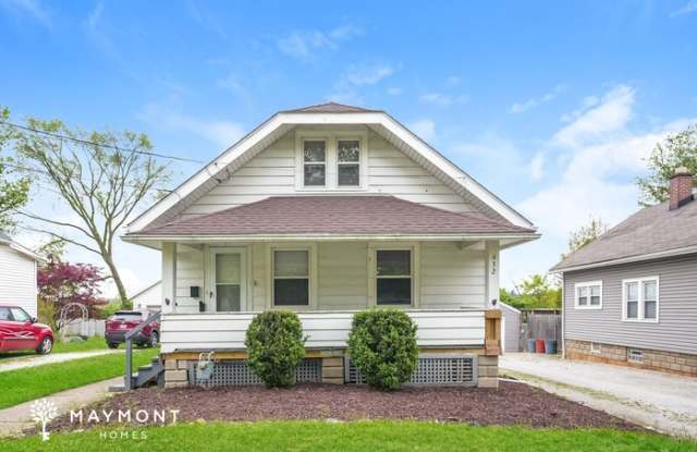 632 East Smith Road photos photos