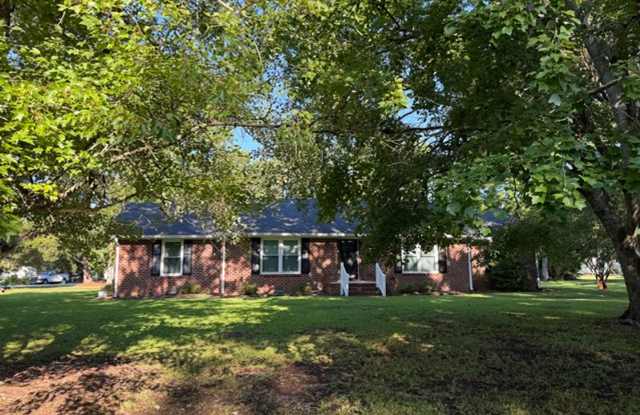 Adorable Home in Rock Creek! Gallery 1