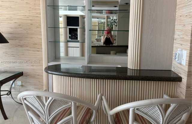 612 NE 25th Avenue 51, Hallandale Beach, FL 33009 - 2877 Gallery 3