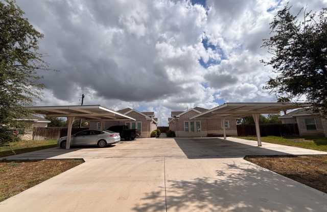 5600 Sandpiper Avenue - 2 Gallery 1