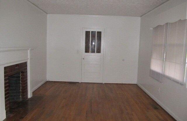 737 N Greenwood Street Gallery 3