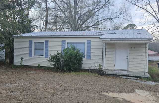 816 Meridian Street photos photos