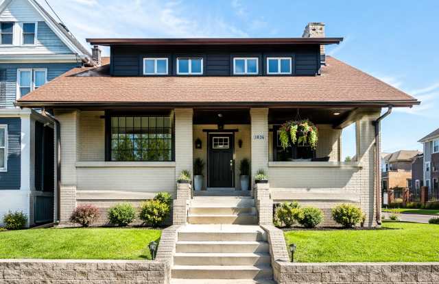 500 Marwood Ave photos photos