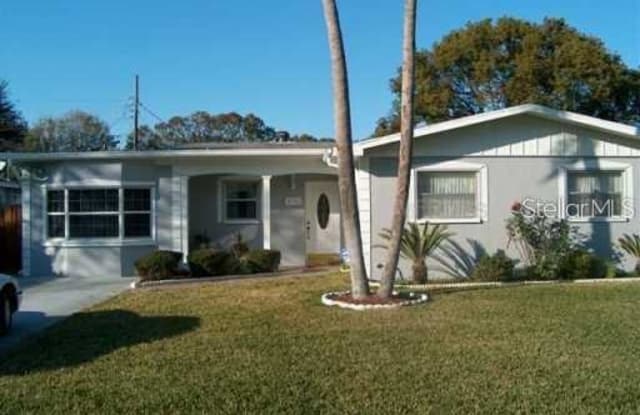 4711 W BEAUMONT STREET - 4711 West Beaumont Street, Tampa, FL 33611