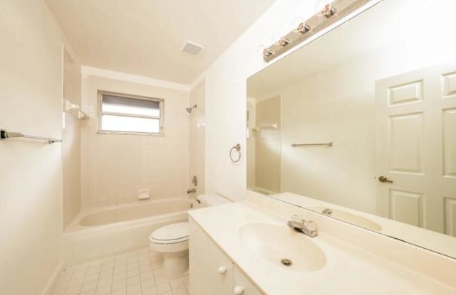 1202 Canal Street photos photos