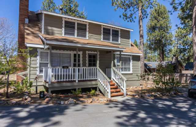 Cozy 3 Bedroom Home in Big Bear Lake photos photos