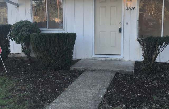 Surrounded by Nature, Close to Town! photos photos